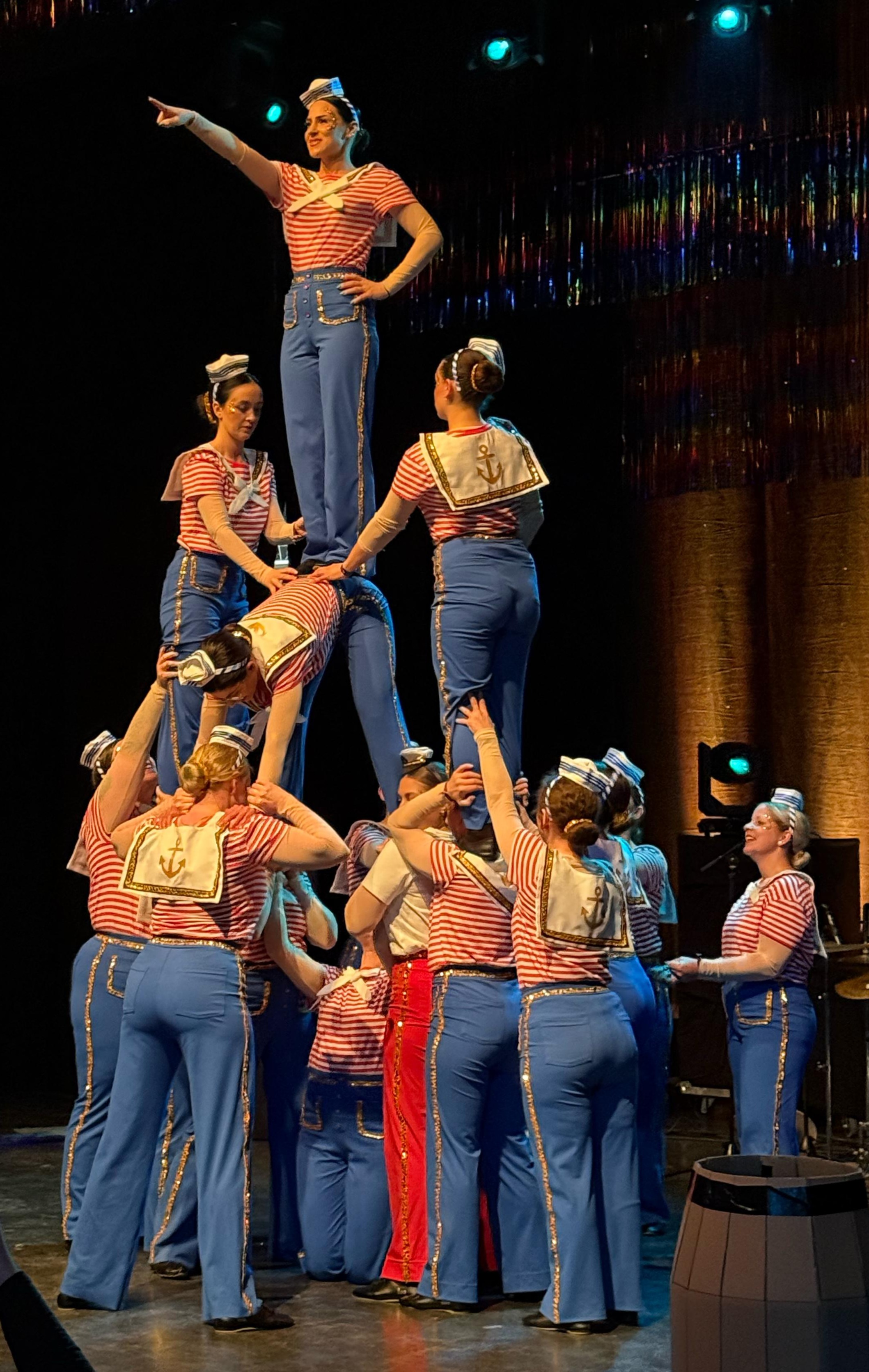 Glamour Girls 2025 2 1