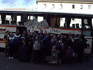 alle vor dem bus 1