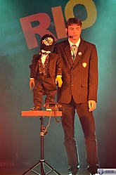 11. Bauchredner Andy und Konrad