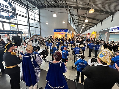 OKV Prinzenpaar Autogrammstunde RingCenter 2023